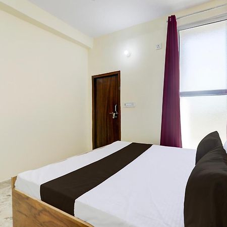 Hotel O Rn Chinhat Екстериор снимка